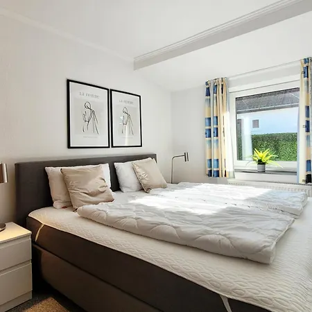 Дом отдыха Charmantes Und Ruhiges - Strandnah Und Ideal Fuer Grosse Gruppen - Mit Fahrradunterstellplatz Und Parkplatz